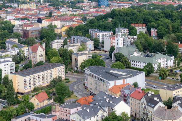 Powierzchnie w centrum 700-860 m2