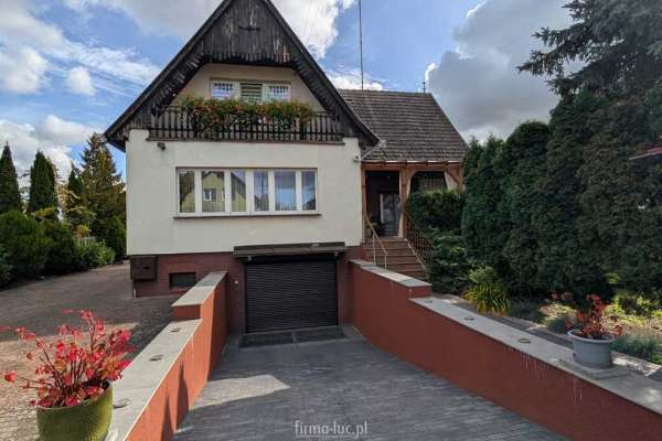 Dom w Mieszkowicach + budynek gospodarczy