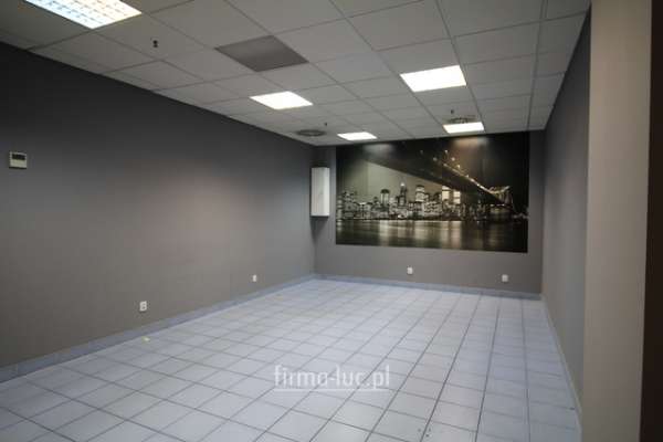 Lokal idealny na małe biuro/sklep