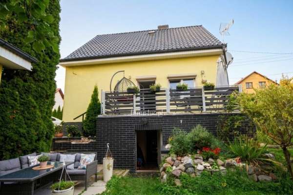 Dom w cichej okolicy – Janice