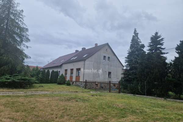 Nieruchomość Zabudowana Chwalęcice